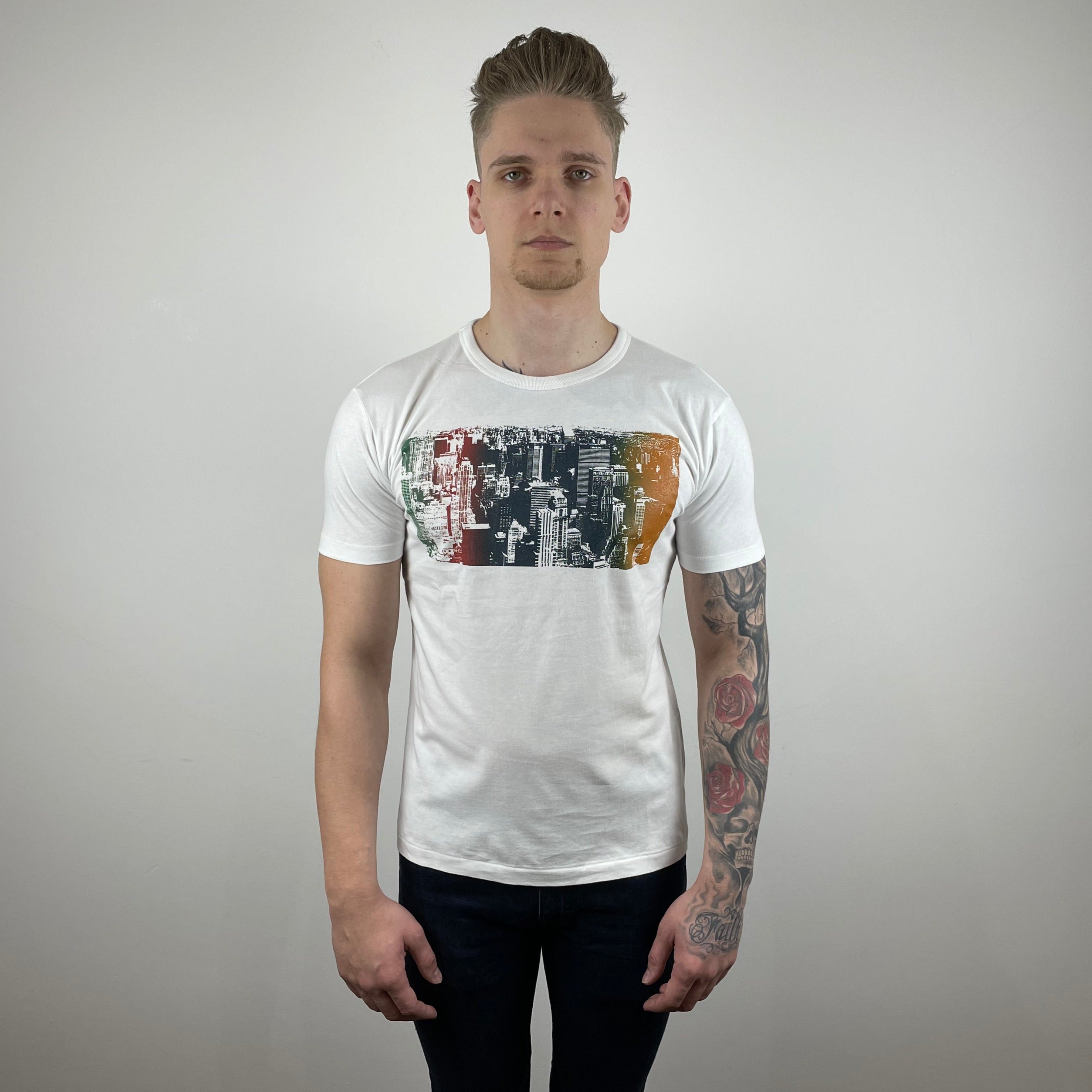 New York Skyscraper - Retro Multi Colour T-shirt    SOLD OUT!