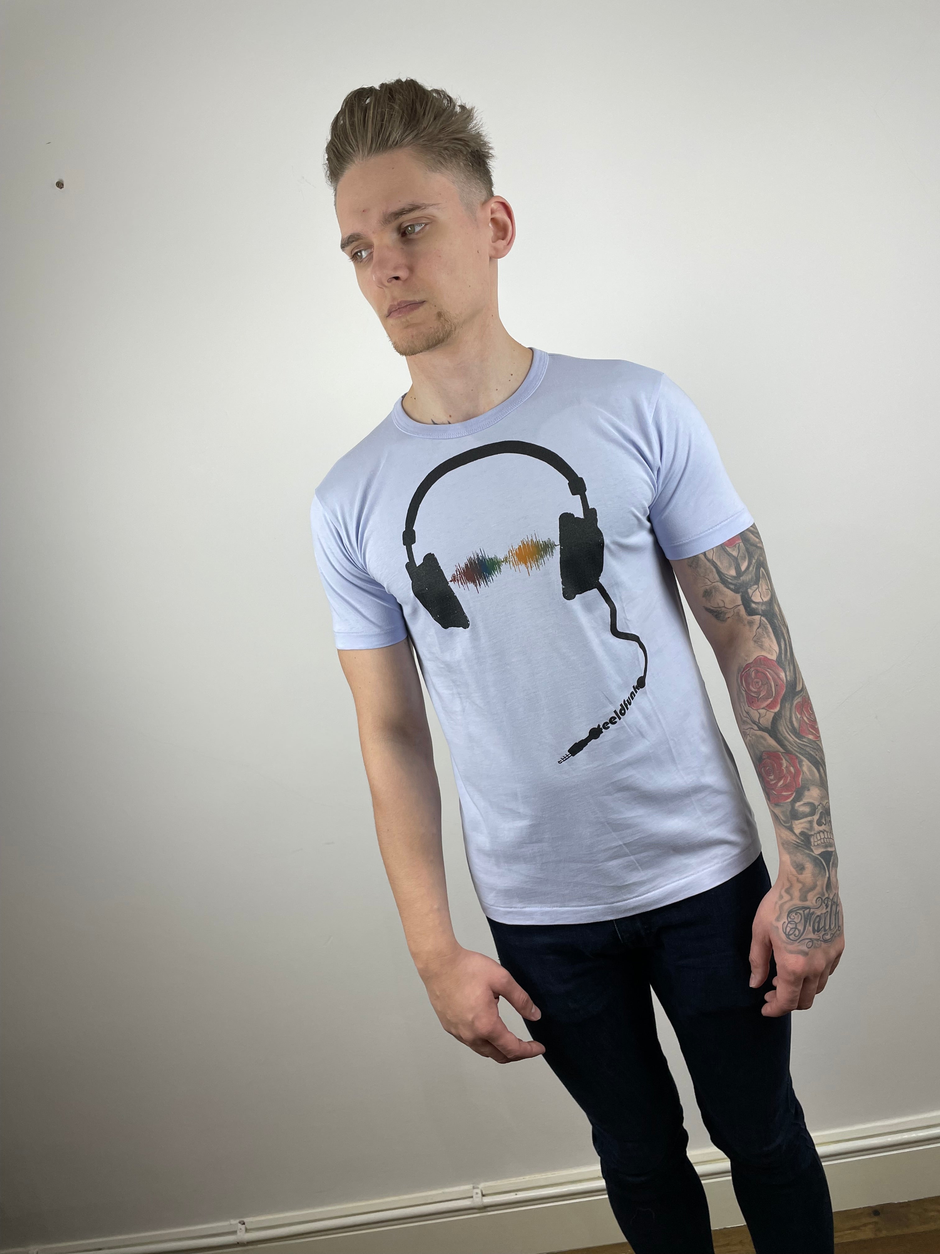 Headphone Retro T-Shirt      SOLD OUT!